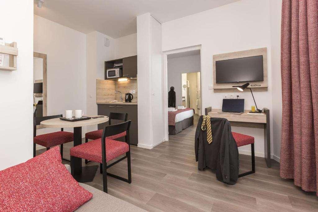 Odalys City Centre Congres Le Mans Zimmer foto
