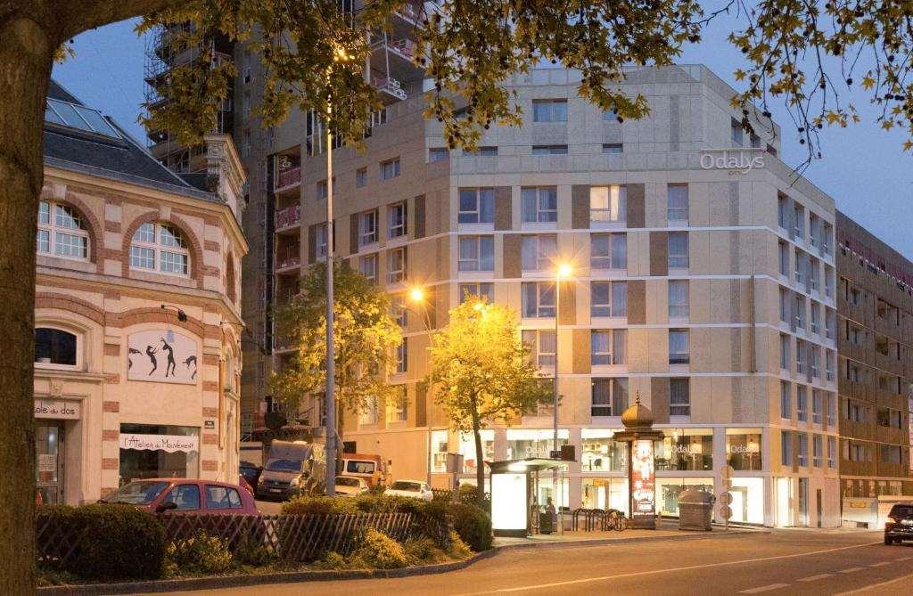 Odalys City Centre Congres Le Mans Exterior foto